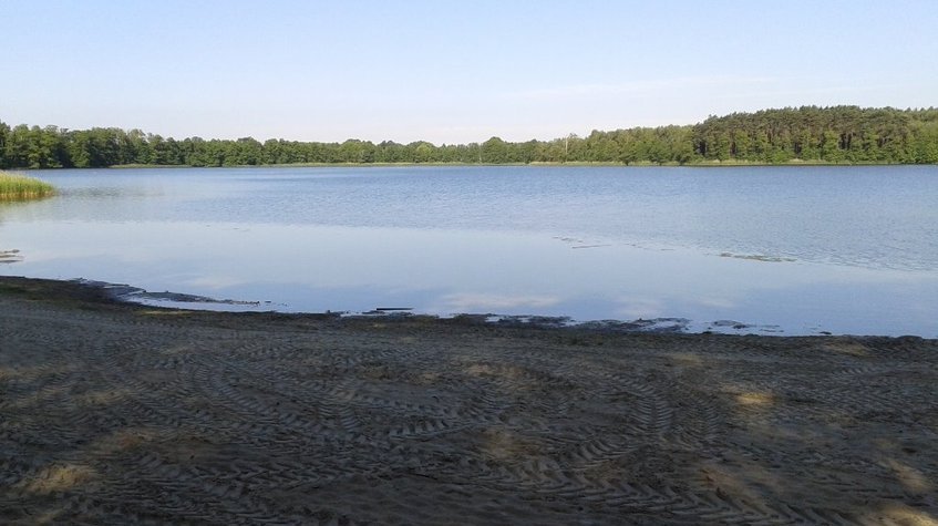 Ilustracja do artykułu Zmiany na mierzyńskiej plaży - usunięcie starych pomostów