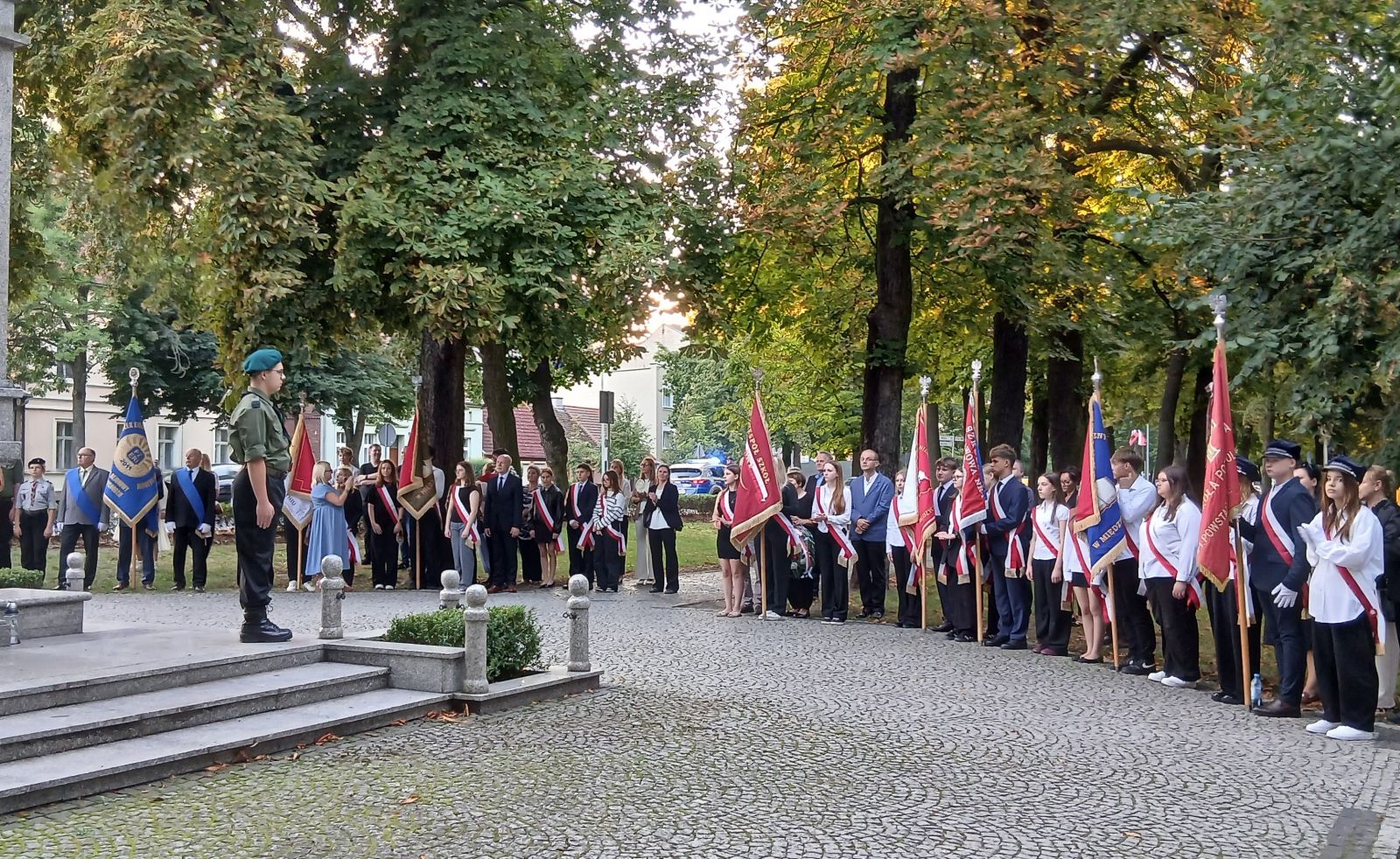 delegacje poczty sztandary