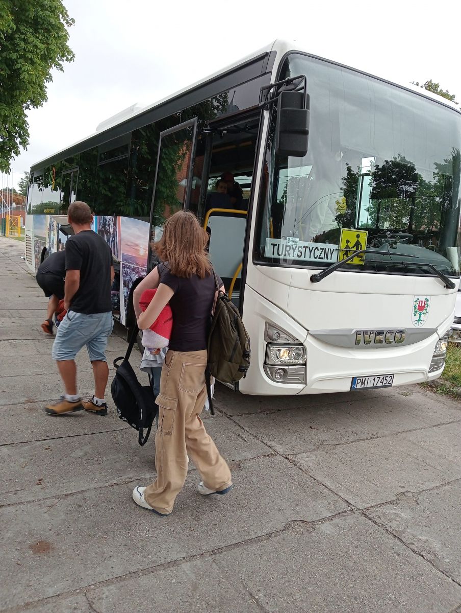 Na zdjęciu znajdują się uczestnicy Obozu Młodzieżowych Drużyn Pożaniczych. 