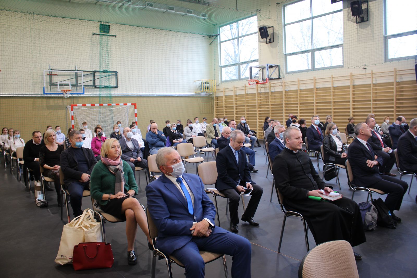 zdjęcie przedstawia publiczność