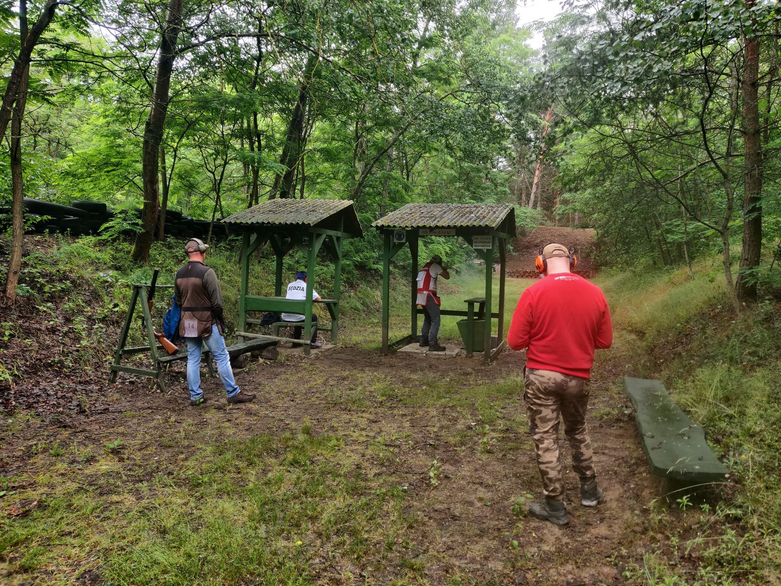 Zdjęcie z zawodów strzeleckich. 
