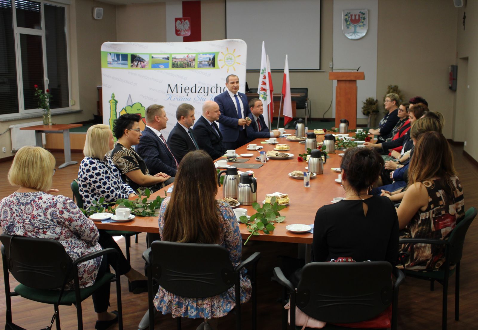 Wręczenie nagród pracownikom oświaty